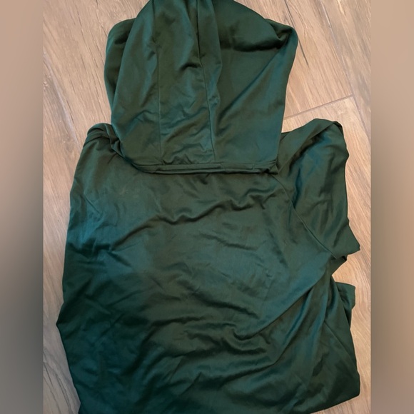 Southeastern Louisiana University Lions basketball long sleeve hooded dry fit - Picture 8 of 8